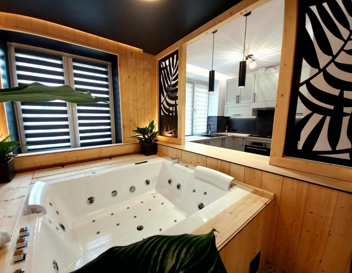 ביאליסטוק Vip Apartament Malmeda Jacuzzi מראה חיצוני תמונה